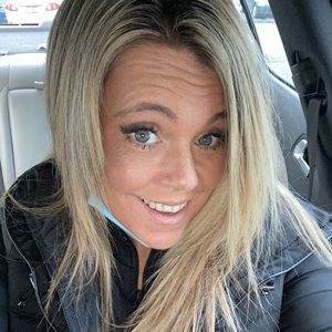 Meet your Posher, Lisa